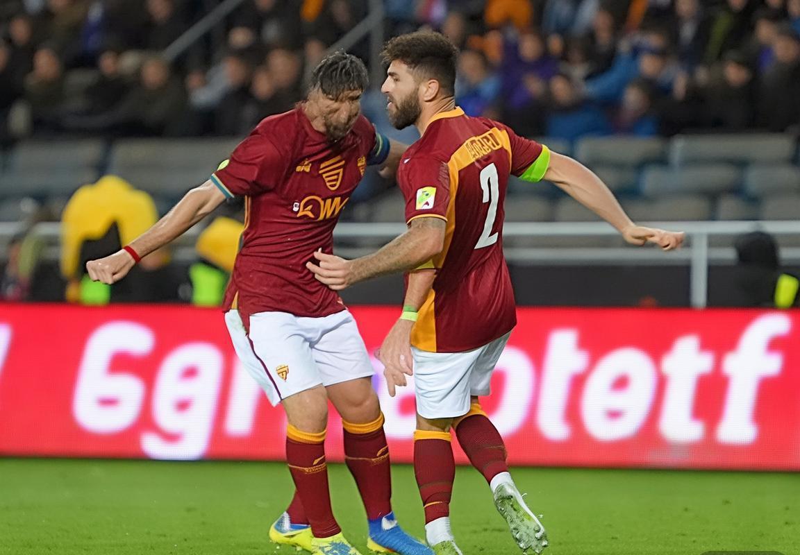 意甲积分榜：罗马登顶，AC米兰胜国际米兰改写意甲争冠格局，联赛进入白热化阶段